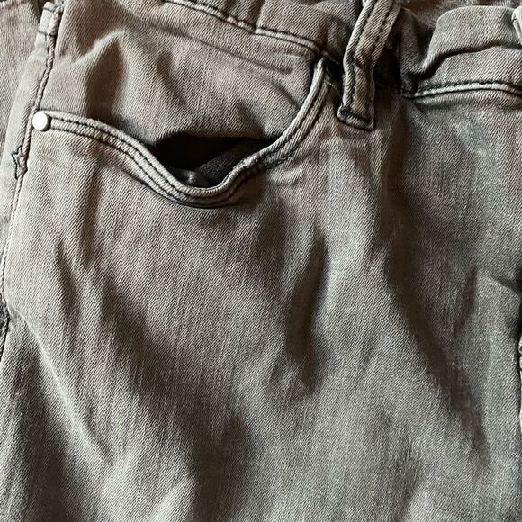 Blank NYC Skinny Jeans  - Picture 2 of 4